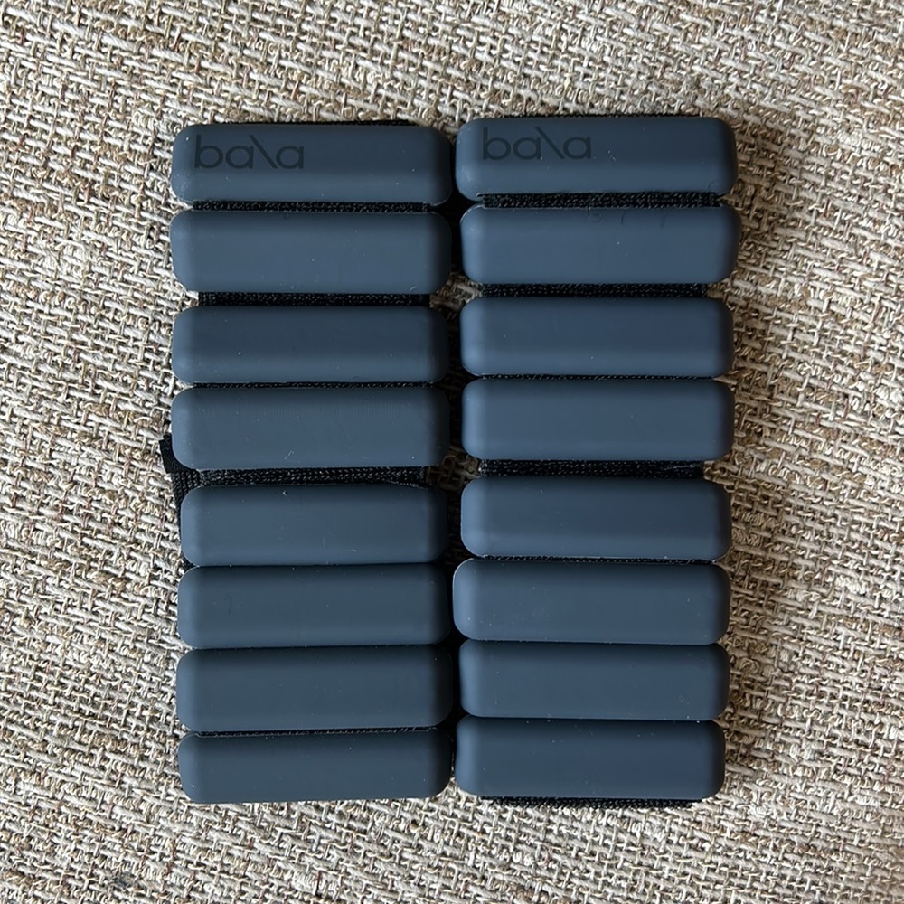 ❌SOLD❌ Bala Bangles charcoal 1lbs ea - Picture 6 of 12